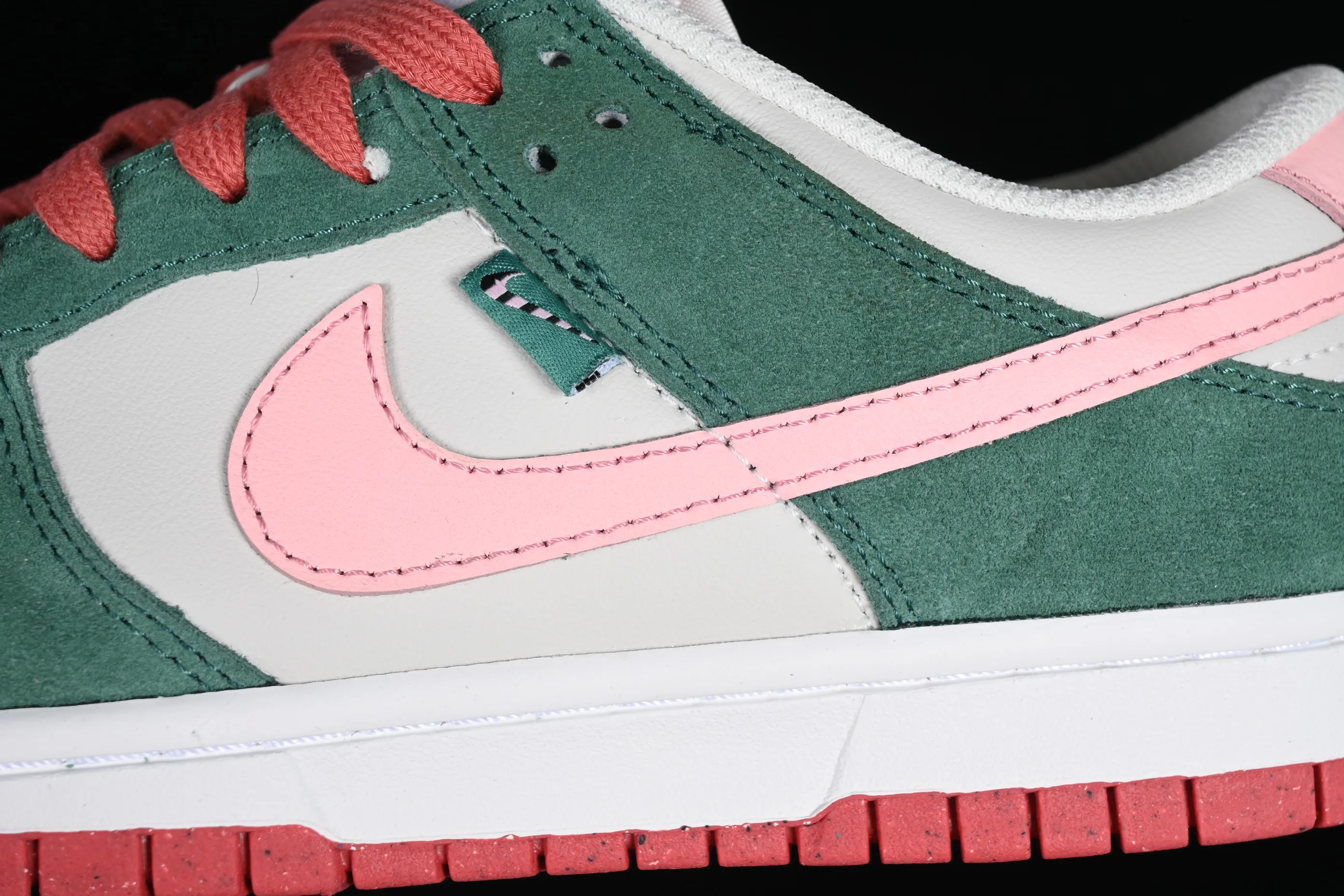 All Categories Nk SB Dunk Series Nk SB Dunk Low Low-top sneakers Nk Dunk Low "All Petals United" Sonorous Rose SB low-top casual sneakers FN8923-061